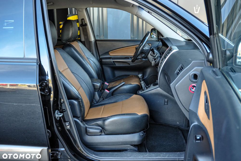 Hyundai Tucson 2.0 Active / Style - 11