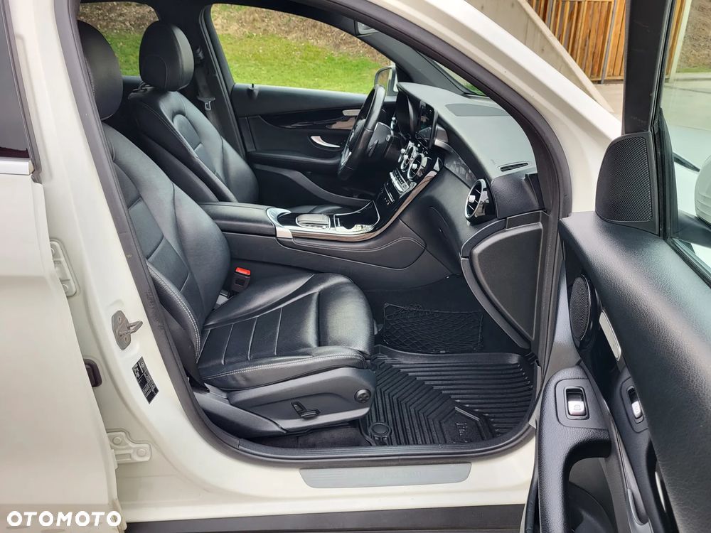 Mercedes-Benz GLC 220 d - 37