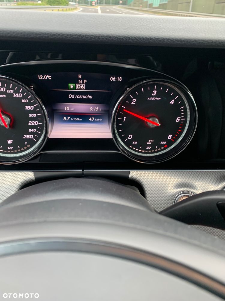 Mercedes-Benz Klasa E 200 d 9G-TRONIC - 10