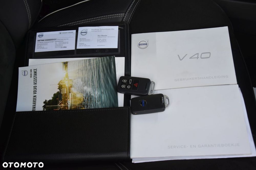 Volvo V40 D2 Drive-E R-Design Momentum - 20