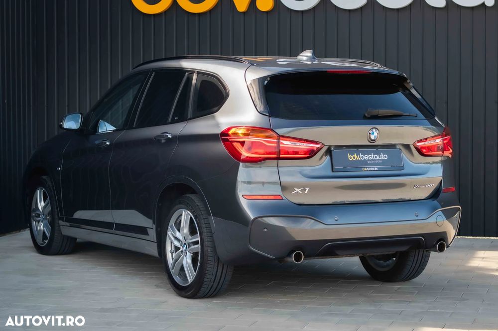 BMW X1 xDrive20i AT M Sport - 8