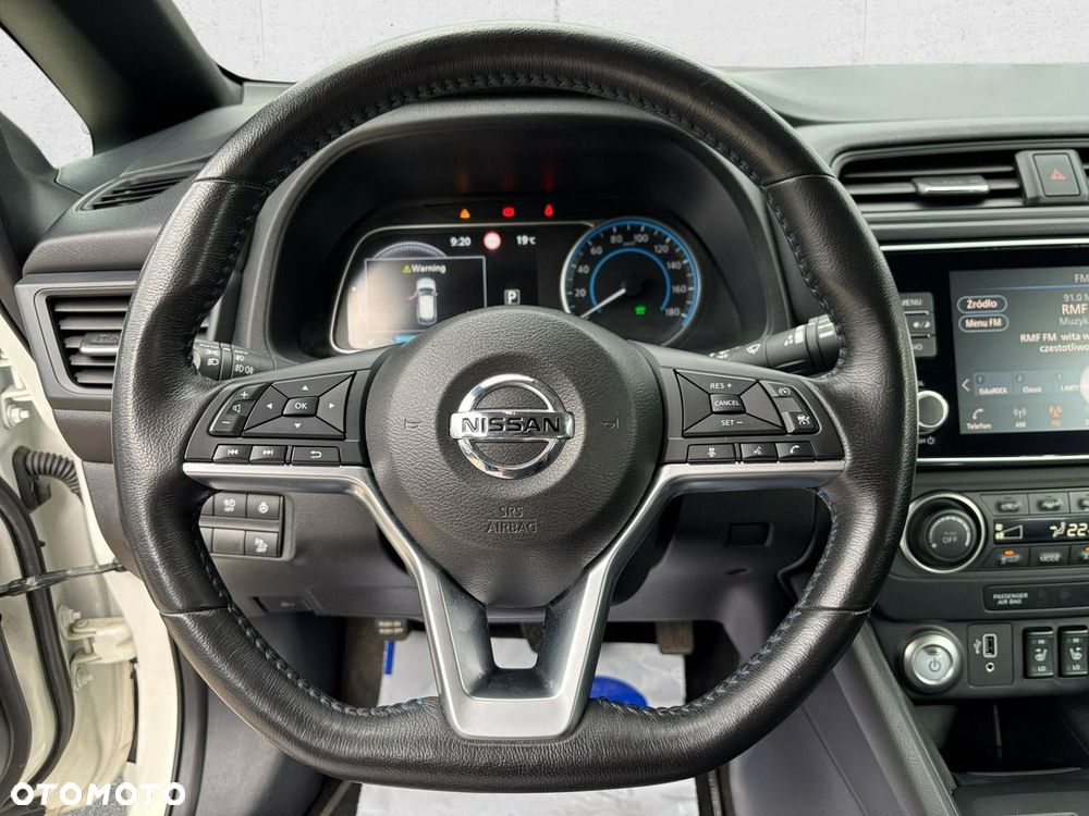Nissan Leaf - 16