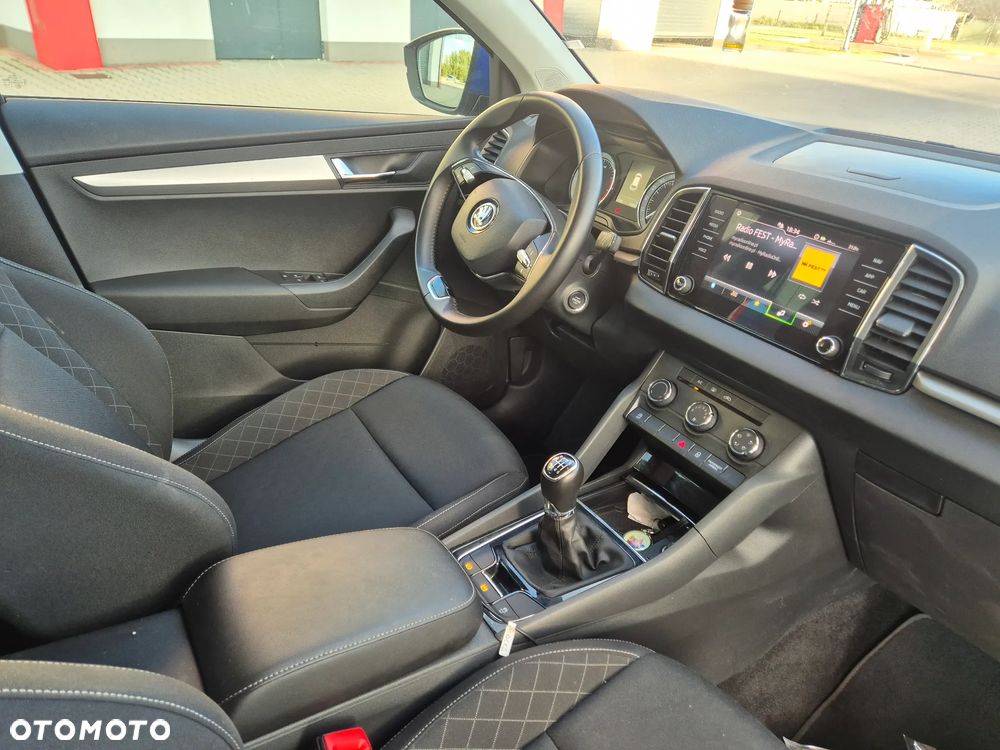 Skoda Karoq 1.0 TSI Style - 9