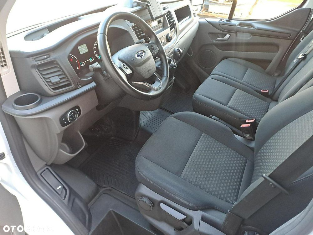 Ford Transit Custom - 9