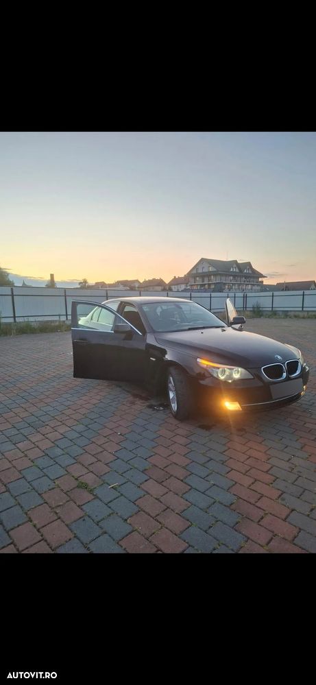 BMW Seria 5 520i - 15