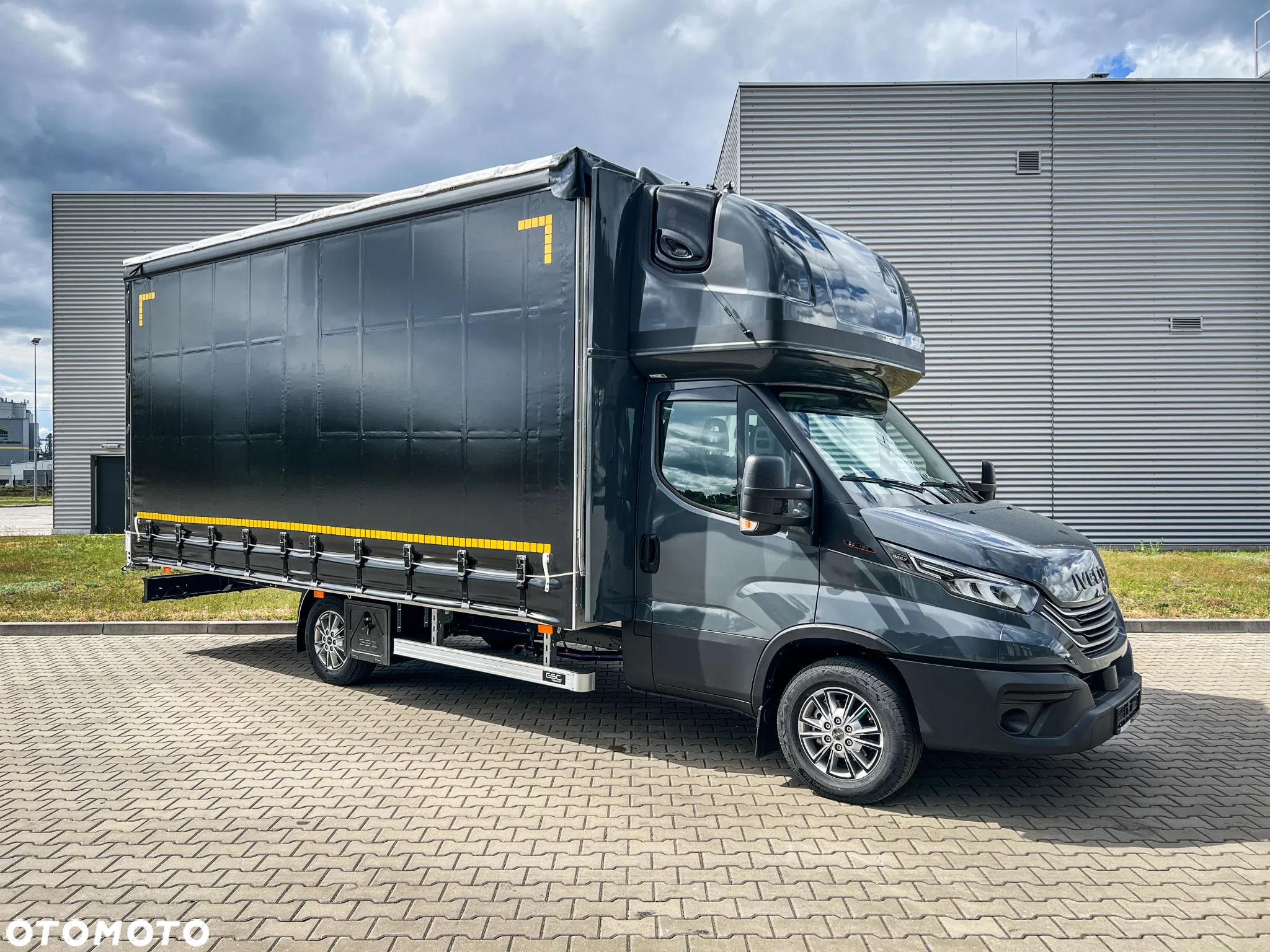 Iveco Daily, PLANDEKA ,Sypialnia , 35S, 3.0L - 5,1m - 6