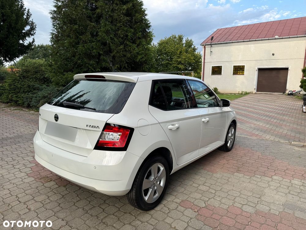 Skoda Fabia 1.2 TSI Drive - 3