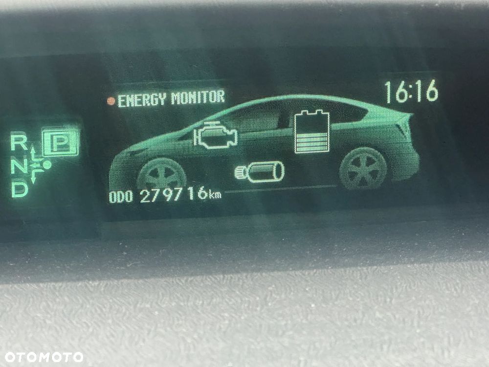 Toyota Prius Plug-in 1.8 HSD Prestige - 16