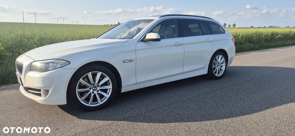 BMW Seria 5 525d xDrive - 6