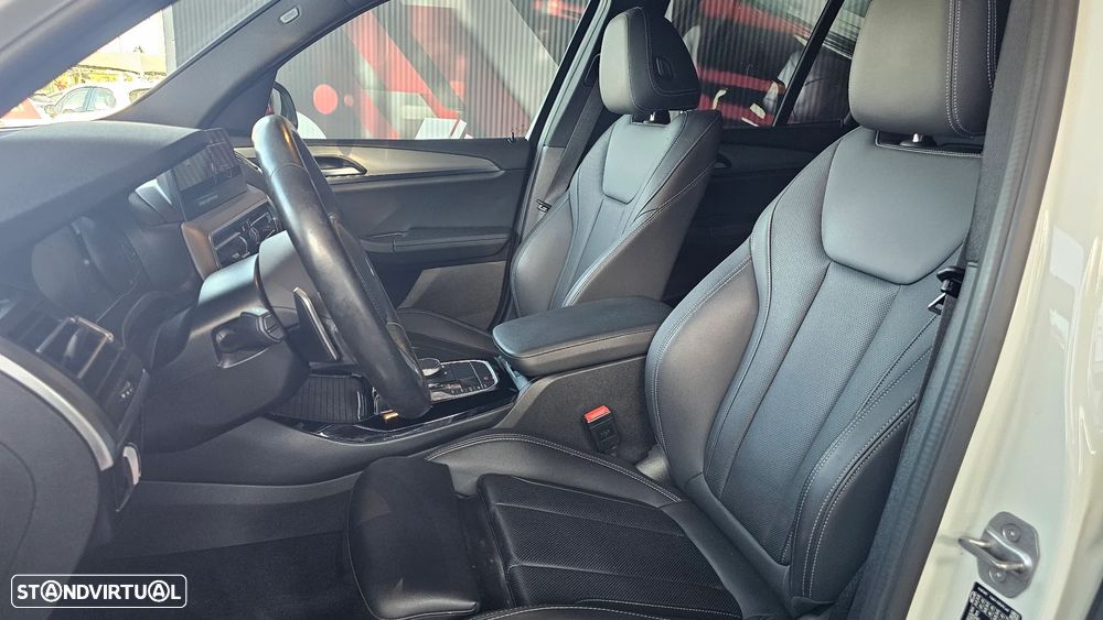 BMW X3 30 e xDrive Pack M Desportivo - 54