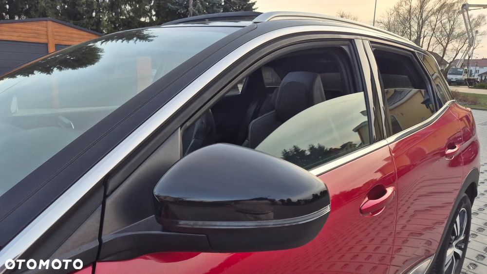 Peugeot 3008 PureTech 130 Stop & Start GPF Allure Business-Paket - 32
