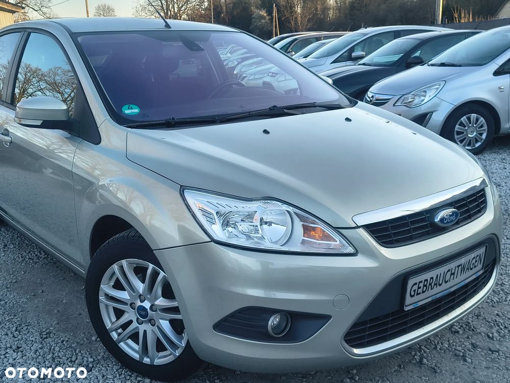 Ford Focus 1.6 Ghia - 1