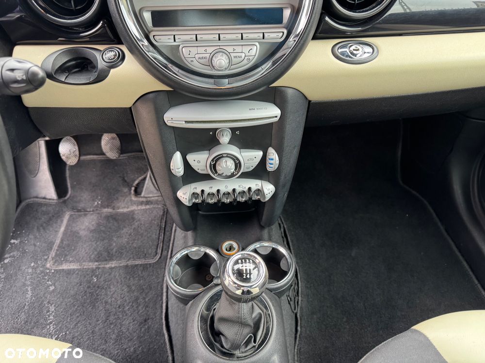 MINI Cooper Standard - 21