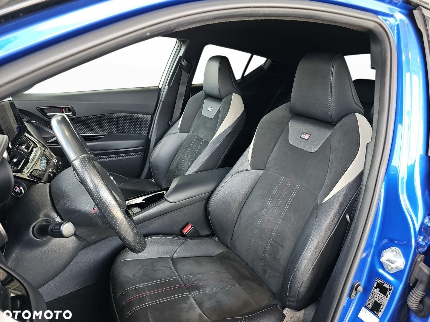 Toyota C-HR - 21