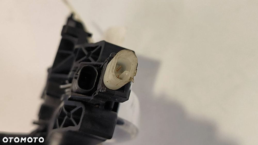 Klamka zewnętrzna drzwi przednich 4H0837886 Audi A8 S8 D - 2