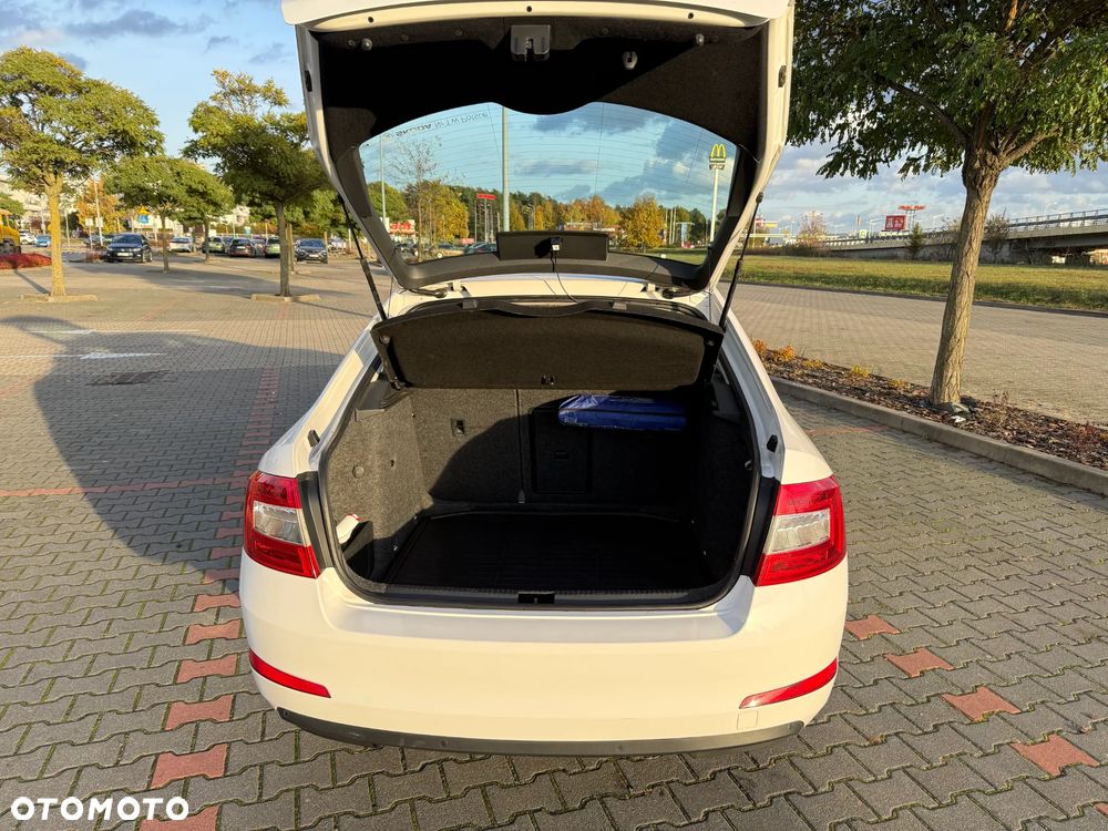 Skoda Octavia 1.4 TSI Ambition - 4