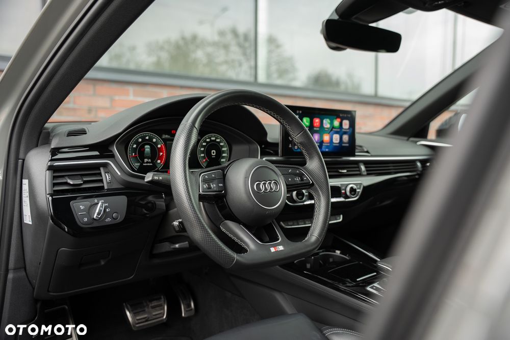 Audi A4 Avant 35 TFSI S tronic S line - 24