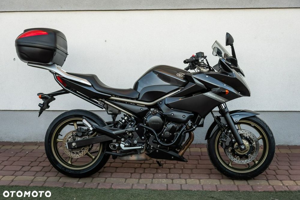 Yamaha XJ - 2