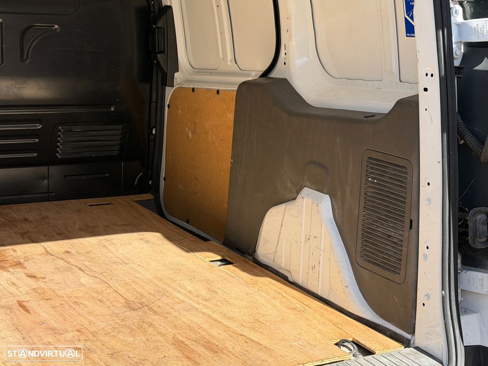 Ford Transit Connect - 9