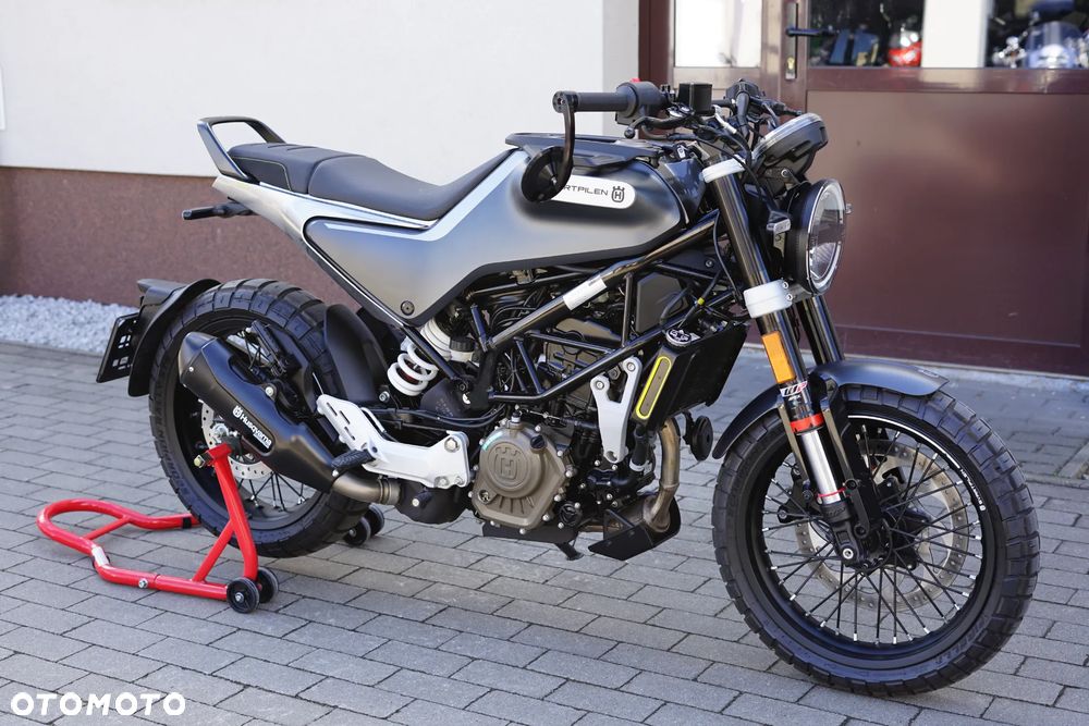 Husqvarna Svartpilen - 2