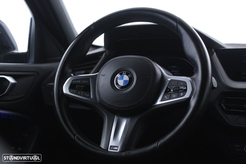BMW 116 d Pack Desportivo M Auto - 16