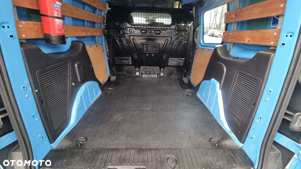 Ford Transit Connect - 16