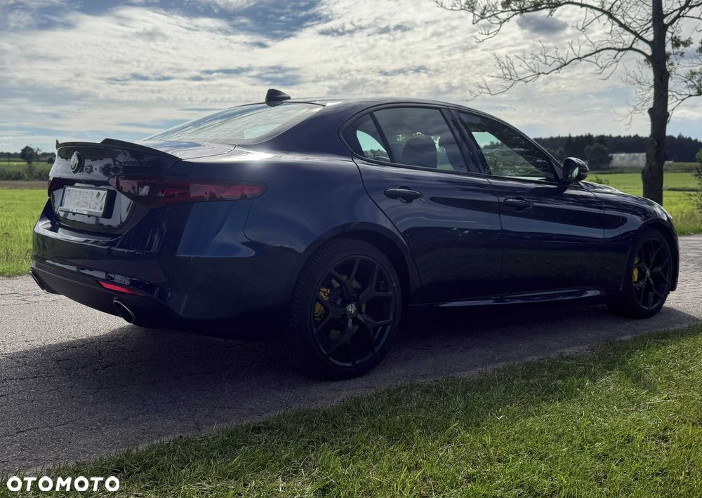 Alfa Romeo Giulia - 3
