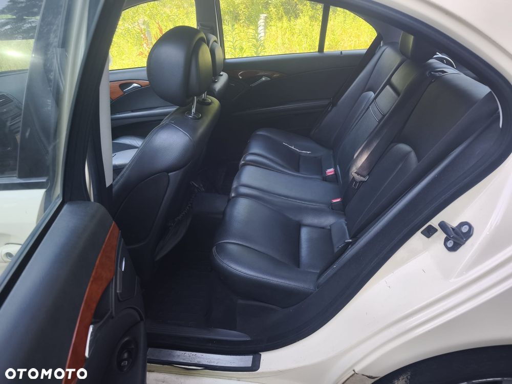Mercedes-Benz Klasa E 200 CDI Automatik Classic - 14