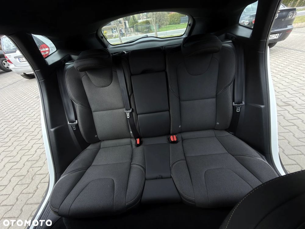 Volvo V40 Cross Country D3 Summum - 11