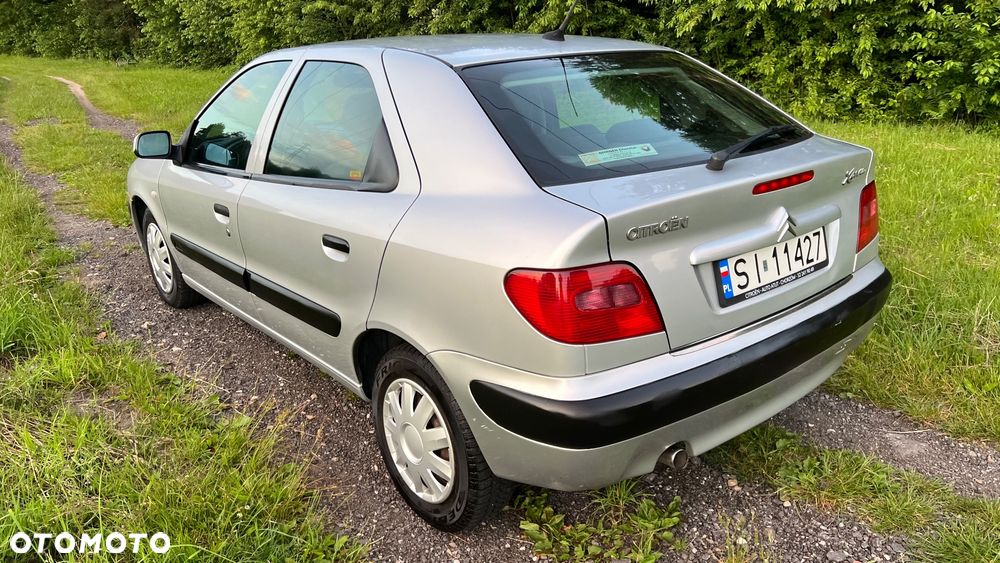 Citroën Xsara 1.6i Exclusive - 8