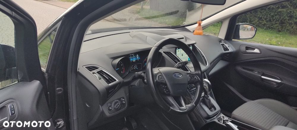Ford Grand C-MAX - 19