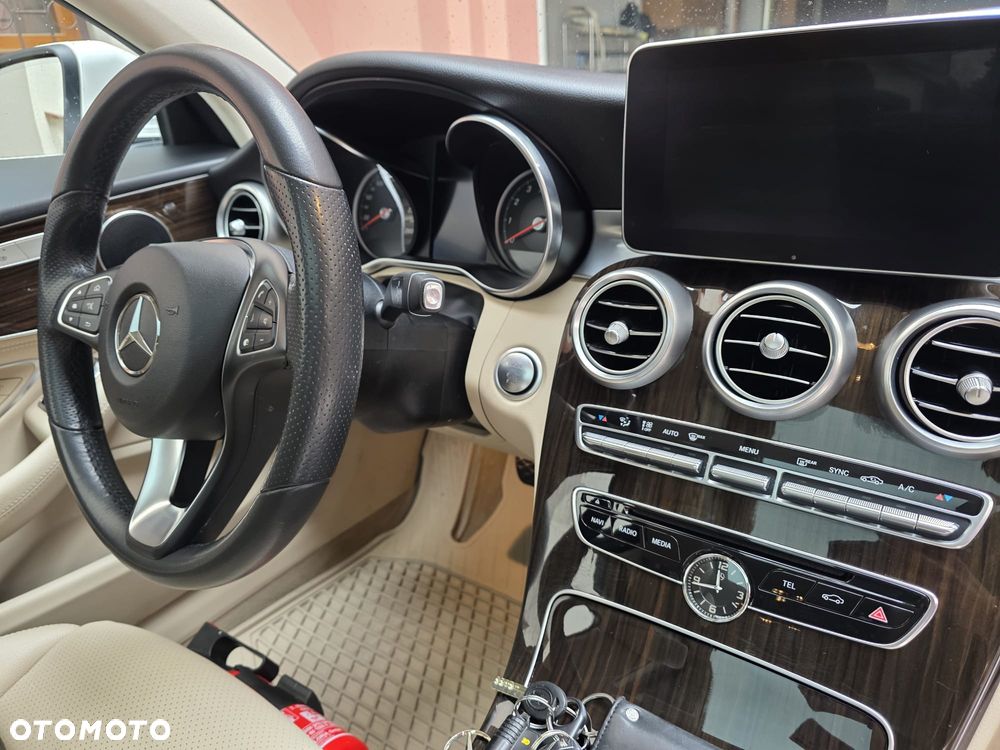 Mercedes-Benz Klasa C 200 4-Matic 9G-Tronic - 5