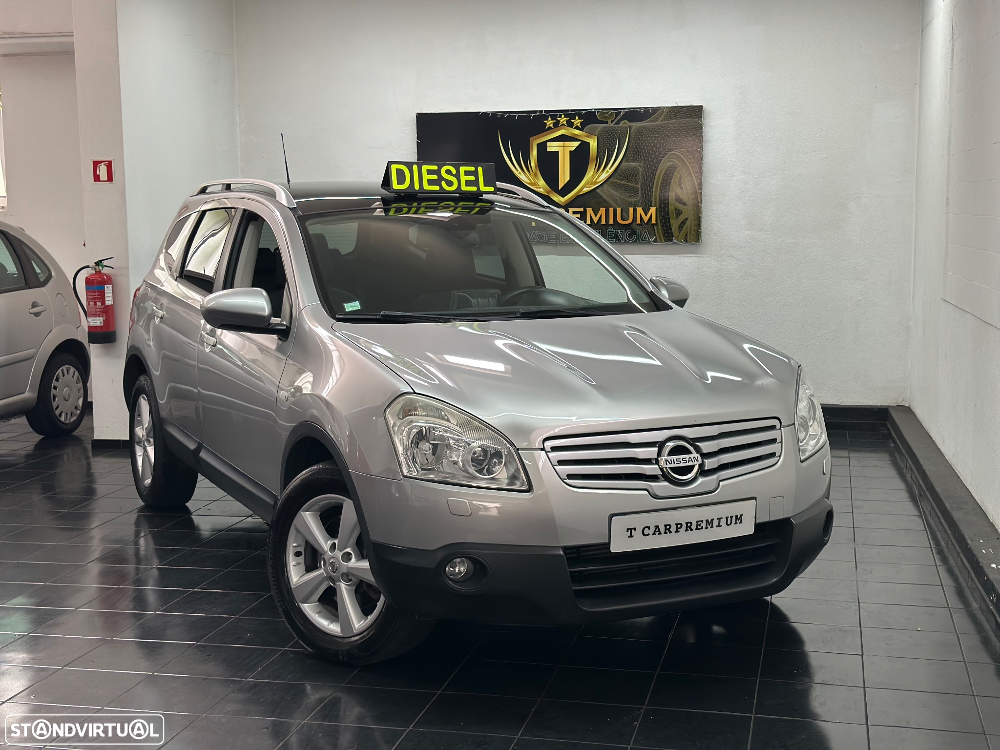 Nissan Qashqai +2 2.0 dCi Tekna Pele Preto +Navi - 2
