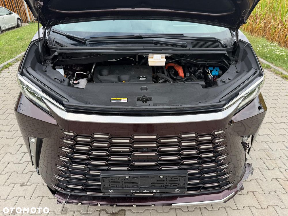 Lexus LM 350h Prestige - 10