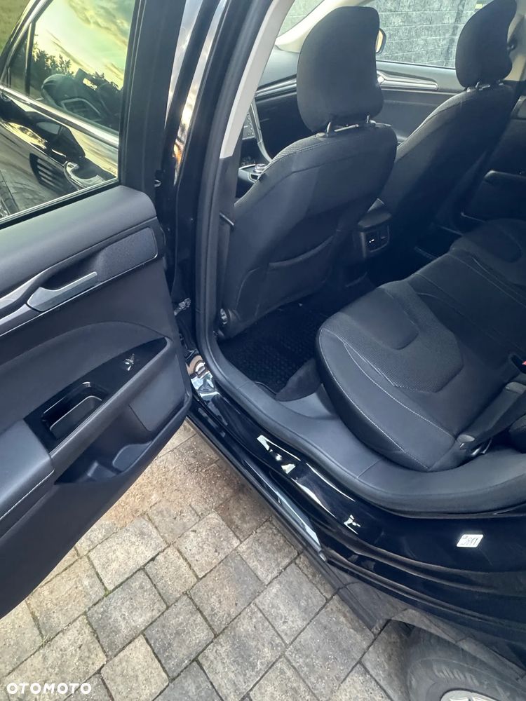 Ford Mondeo - 8