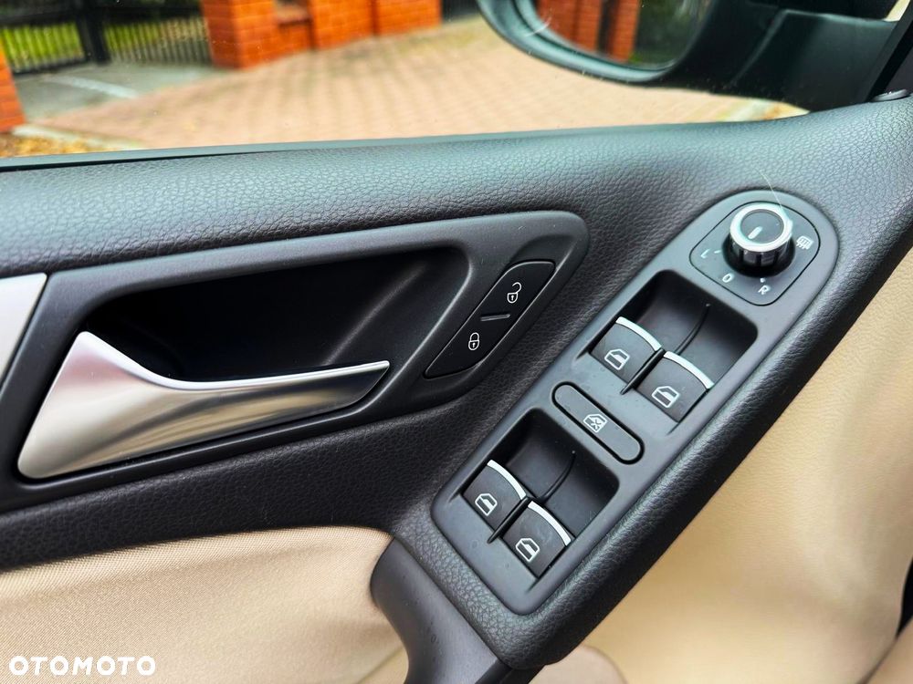 Volkswagen Golf 1.4 TSI Highline - 18