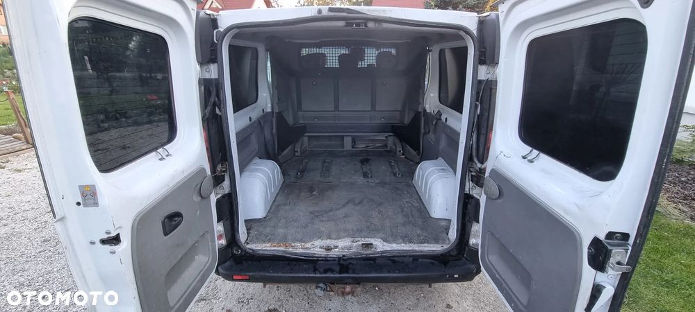 Opel Vivaro L2H1 - 12