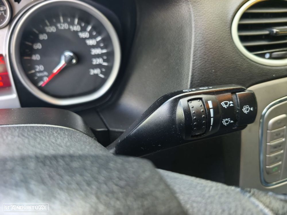 Ford Focus 1.6 TDCi Trend - 11