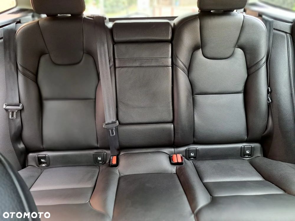 Volvo XC 60 D4 Geartronic Momentum Pro - 14