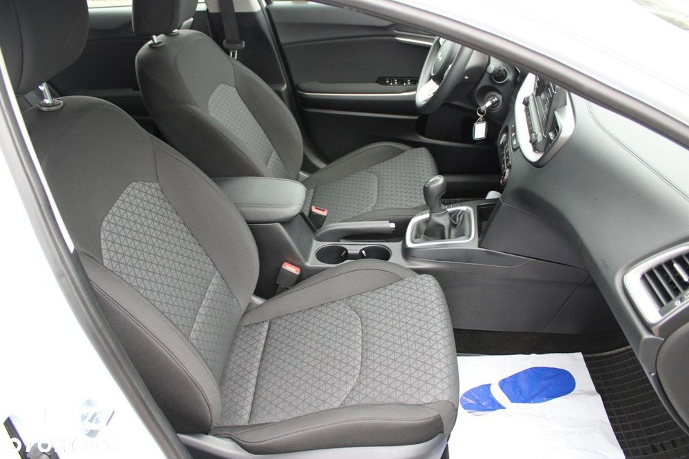 Kia Ceed - 18