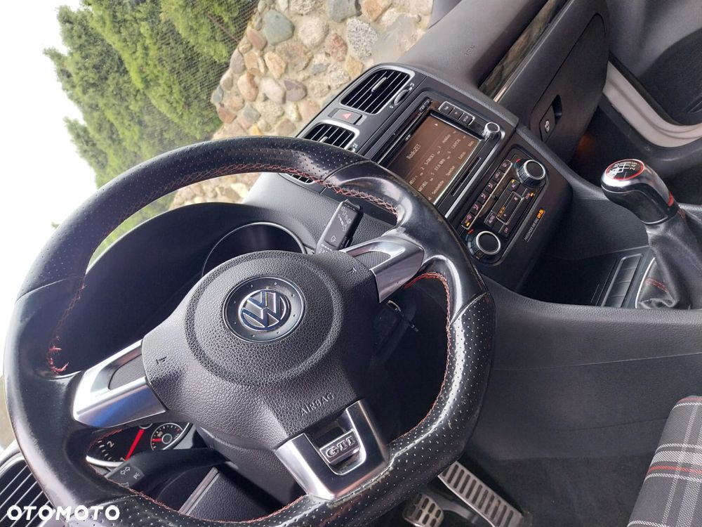 Volkswagen Golf - 27