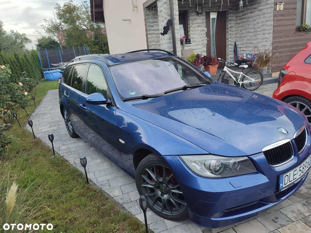 BMW Seria 3 318d - 3