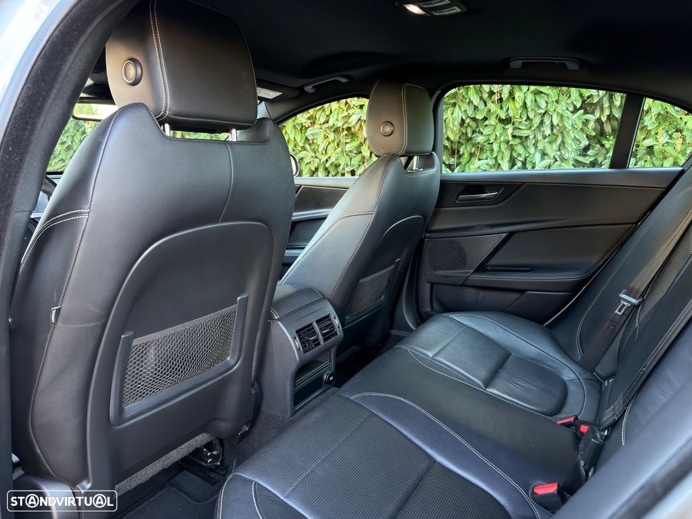 Jaguar XE 20d Aut. R-Sport - 12