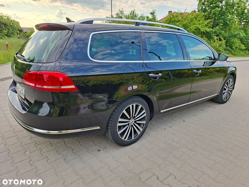 Volkswagen Passat - 4