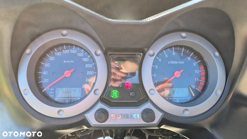 Suzuki DL - 7