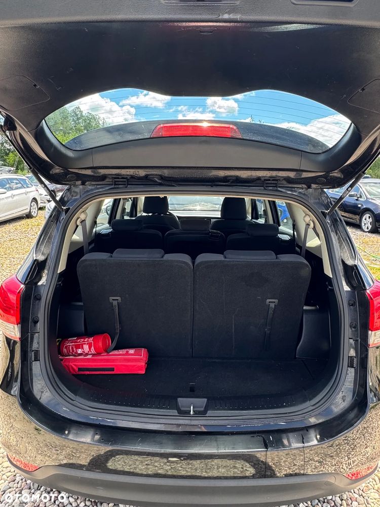 Kia Carens 1.6 GDI Edition 7 - 10