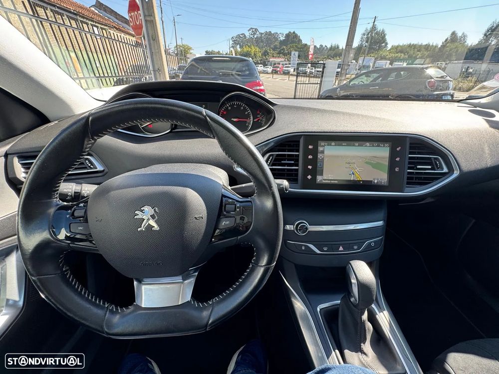 Peugeot 308 PureTech 130 EAT6 Stop & Start Allure - 5