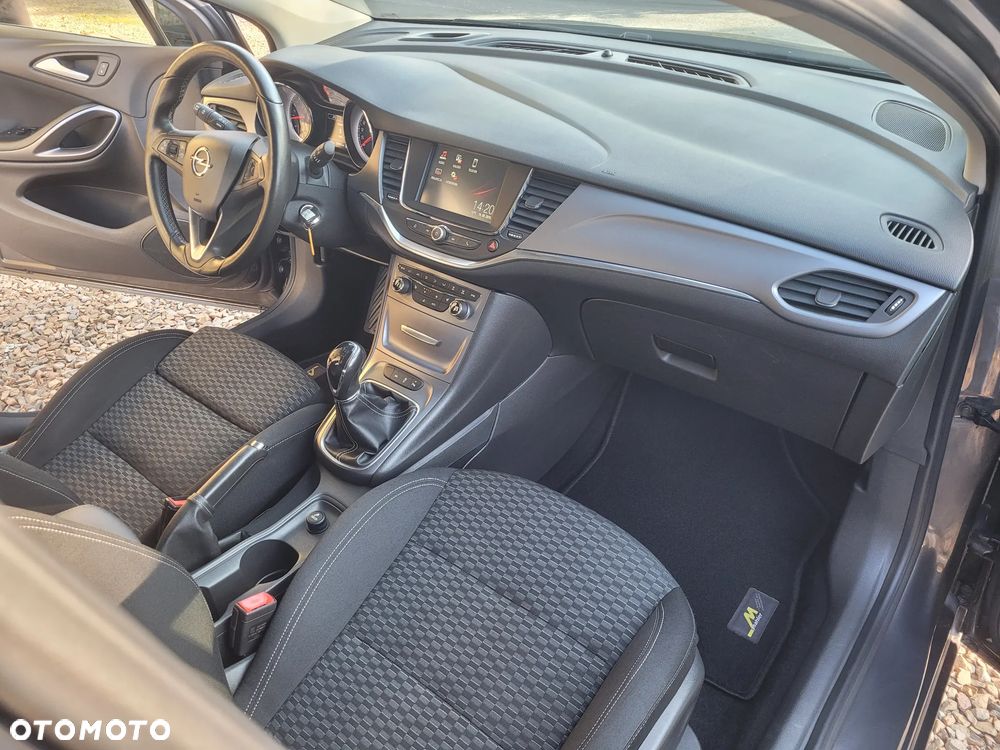 Opel Astra 1.4 Turbo Edition - 32