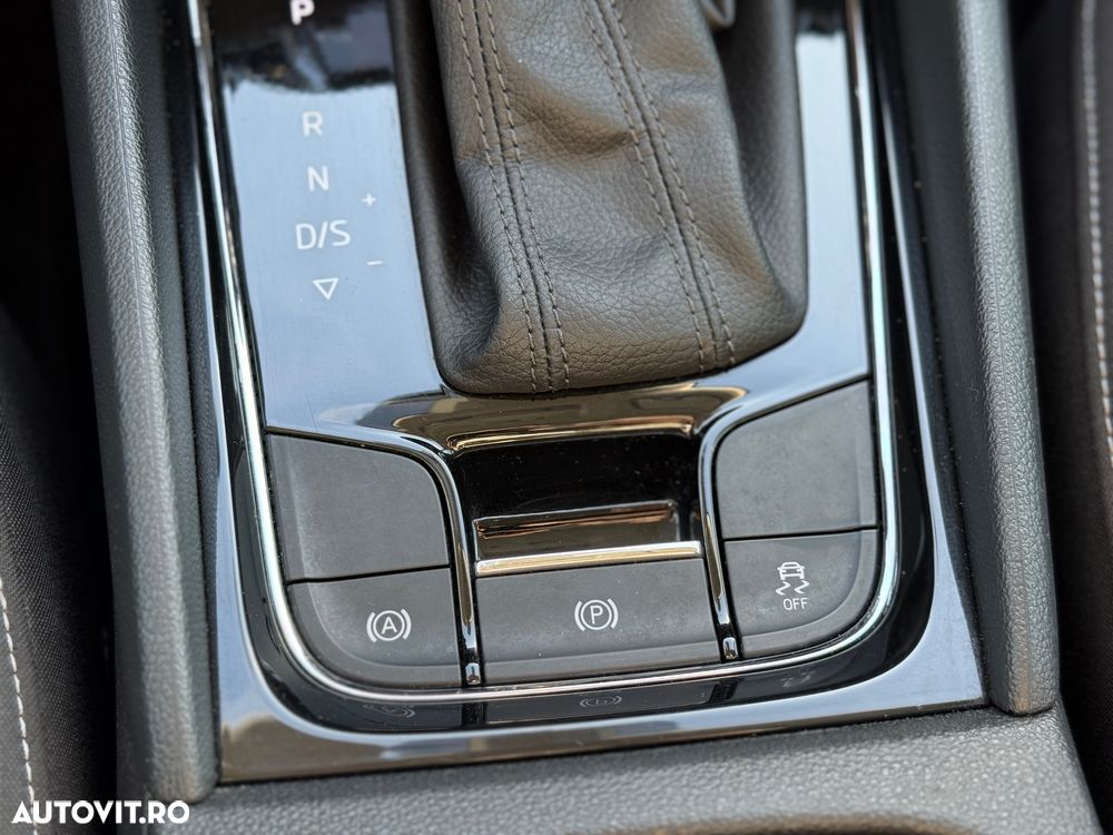 Skoda Karoq 1.6 TDI SCR DSG Ambition - 11