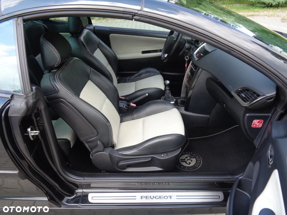 Peugeot 207 CC FAP 110 (Blue Lion) Roland Garros - 5